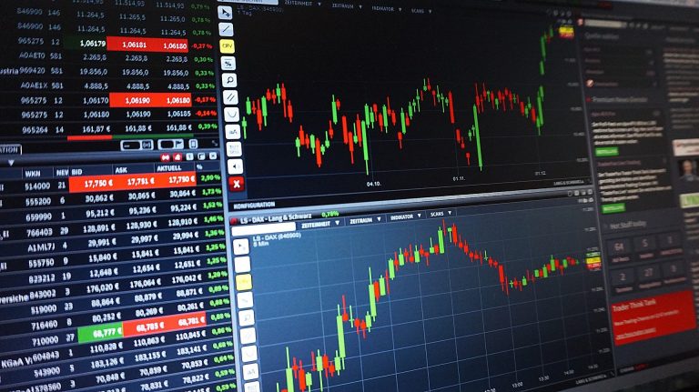 Arbitrage Trading Explained | Guide for Beginners