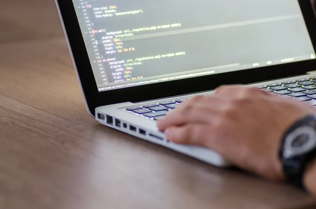 List of Brokers With APIs | How Trading APIs Work